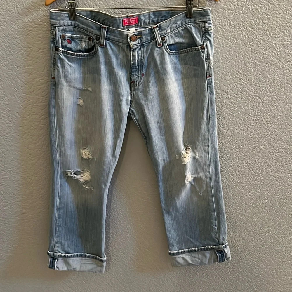 Abercrombie & Fitch Light Blue Cropped Jeans